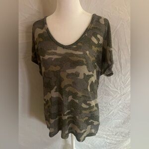 Express Camouflage Short Sleeve Top